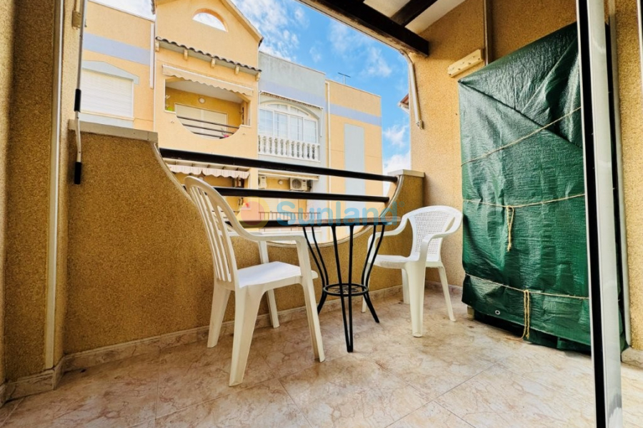 Resale - Apartment - La Mata - 