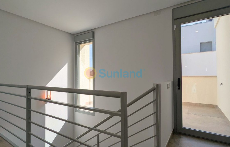 Resale - Detached Villa - Benijofar