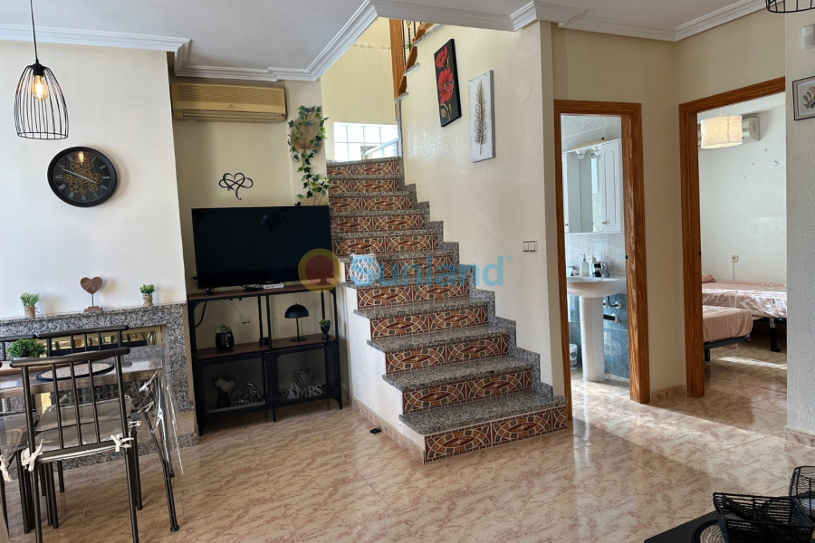 Resale - Villa - Orihuela Costa - Villamartin