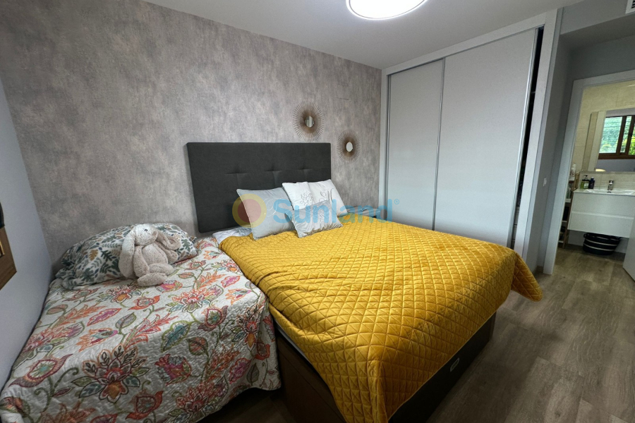 Resale - Apartment - Orihuela Costa - Los Dolses