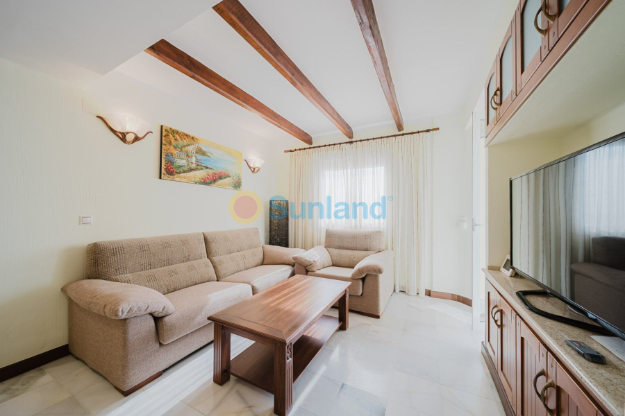 Resale - Apartamento - Torrevieja - Playa de Los Locos