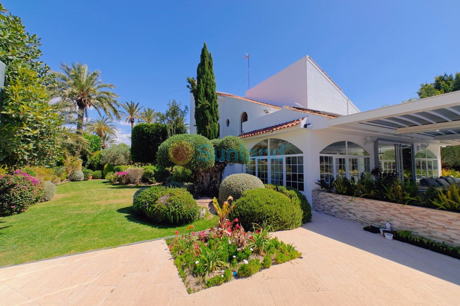 Resale - Villa - Elche - 
