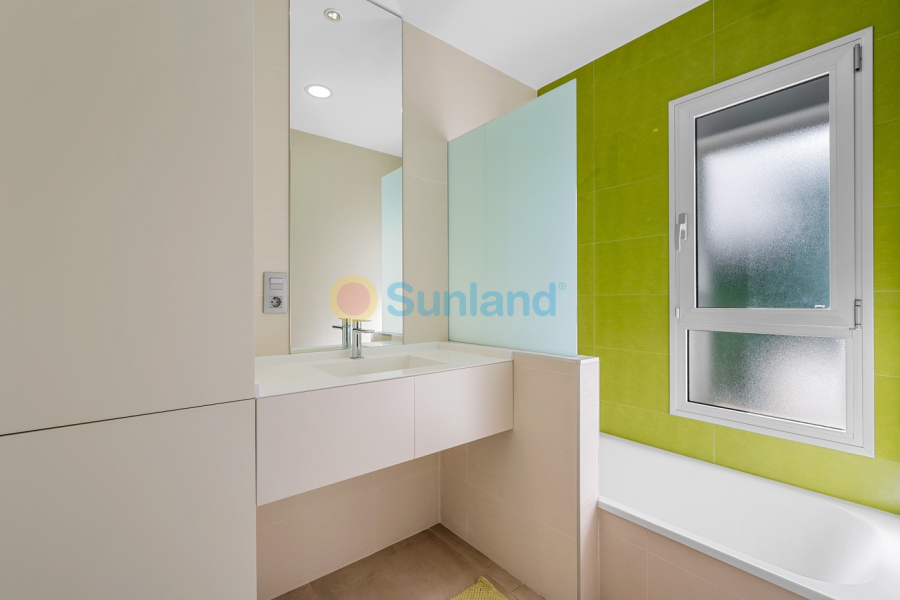 Segunda mano - Chalet - Ciudad Quesada