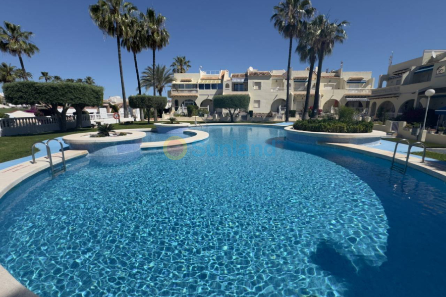 Segunda mano - Apartamento - Ciudad Quesada - Pueblo Bravo