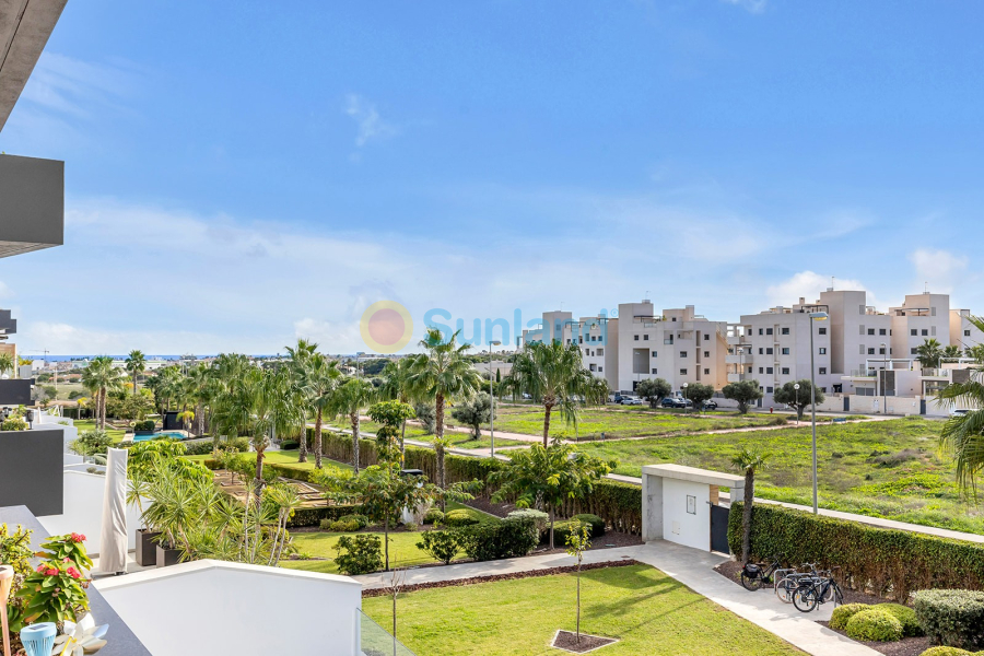 Resale - Apartment - Orihuela Costa - 