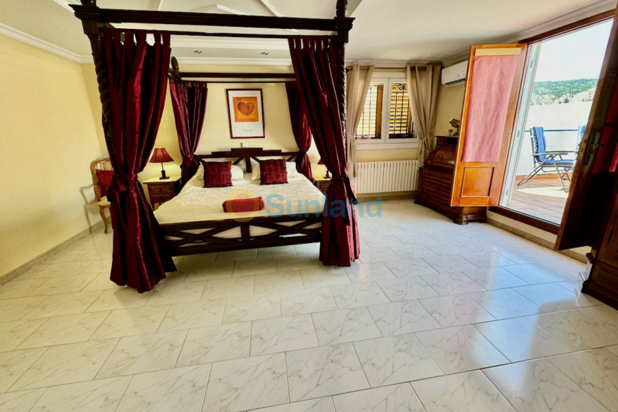 Segunda mano - Country house - Castalla