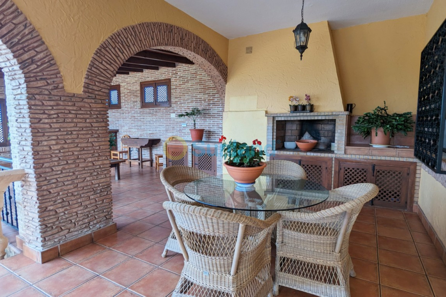 Segunda mano - Detached Villa - Bigastro