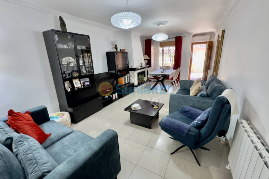 Resale - Villa - Benijofar