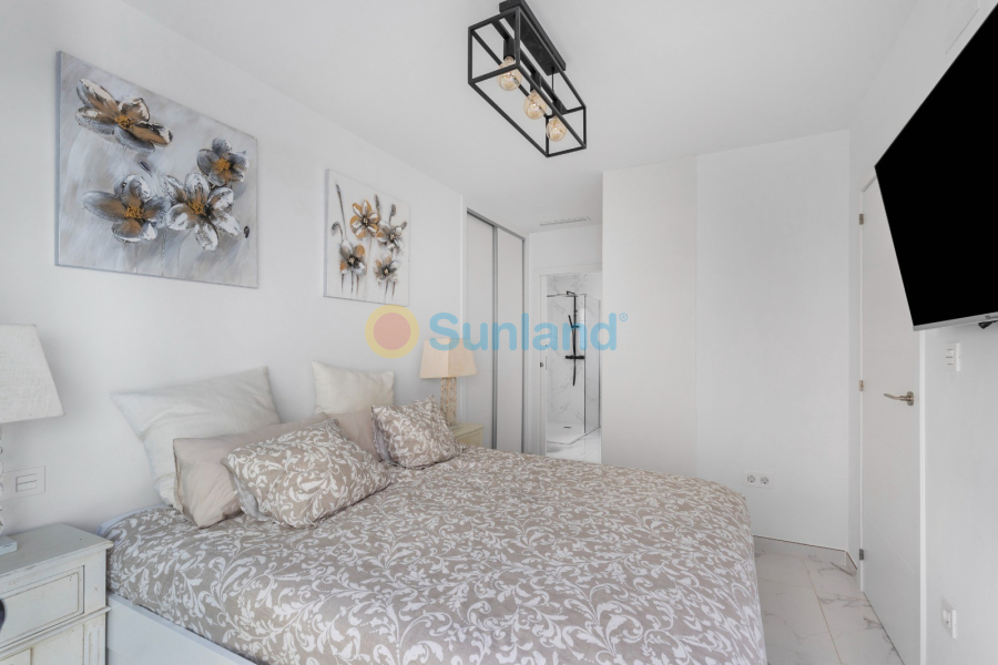 Resale - Villa - Los Montesinos - 