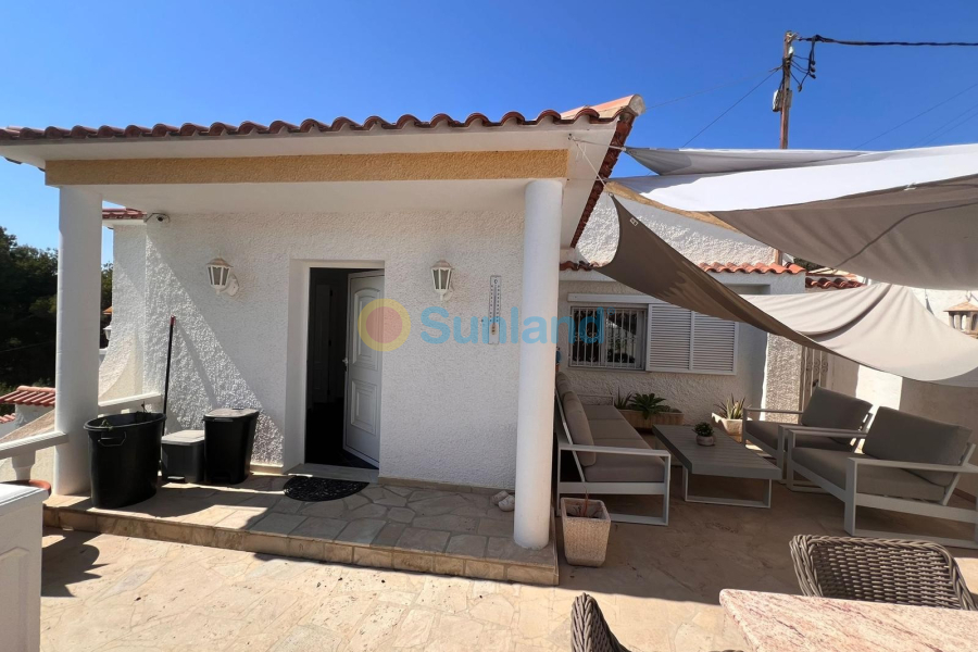 Använda fastigheter - Villa - La Nucía - Monte Bello