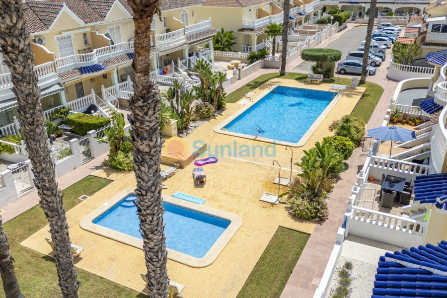 Resale - Casa de Pueblo - Ciudad Quesada - Doña Pepa