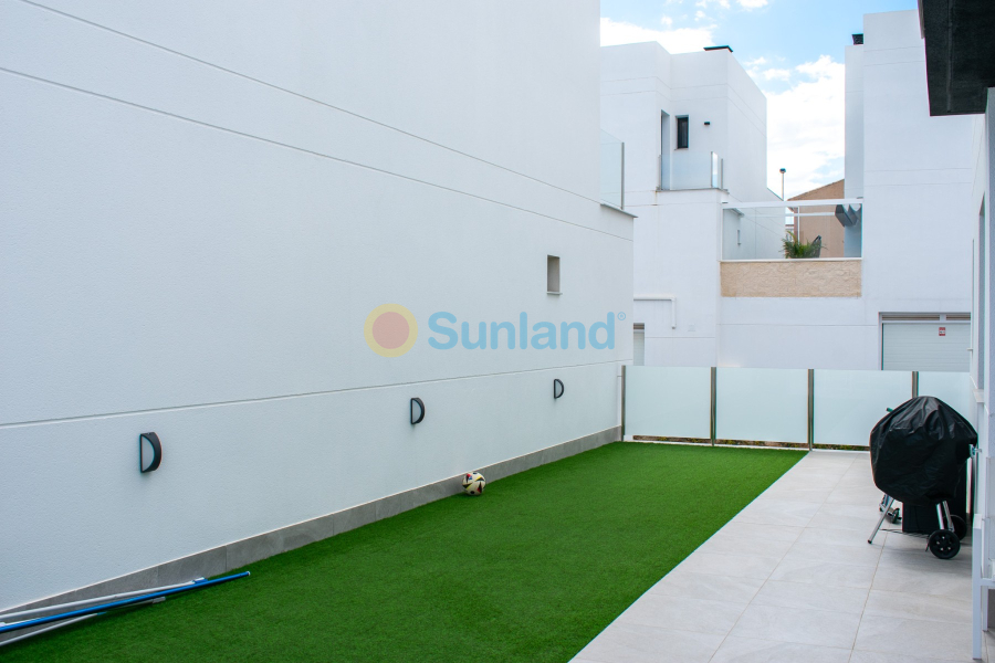 Segunda mano - Chalet - Torrevieja - Los Altos