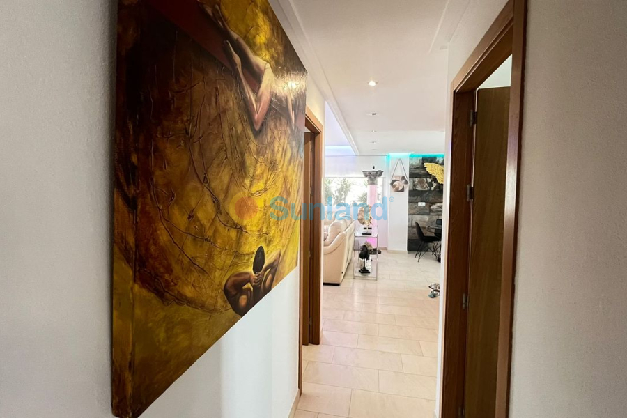 Resale - A - Los Dolses