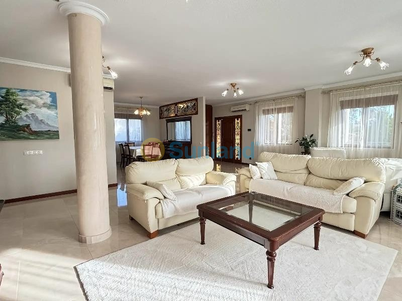 Segunda mano - Chalet - Ciudad Quesada