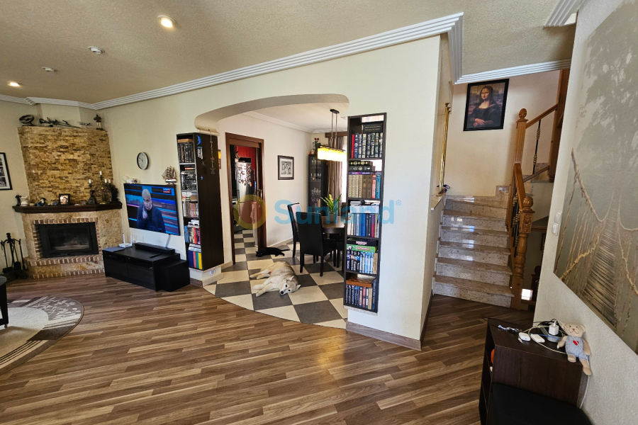 Använda fastigheter - Villa - Los Altos - Royal Park