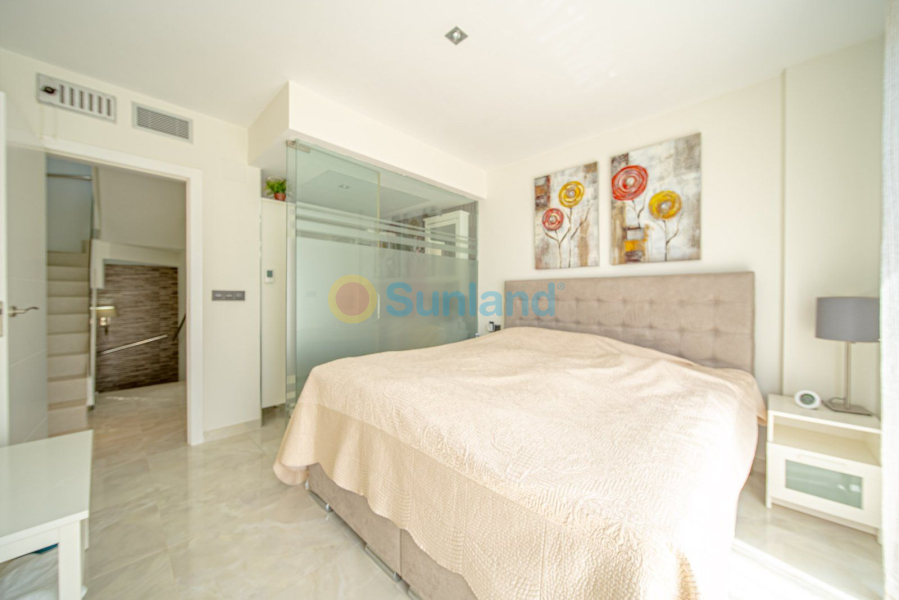 Resale - Villa - Orihuela Costa - Lomas De Cabo Roig
