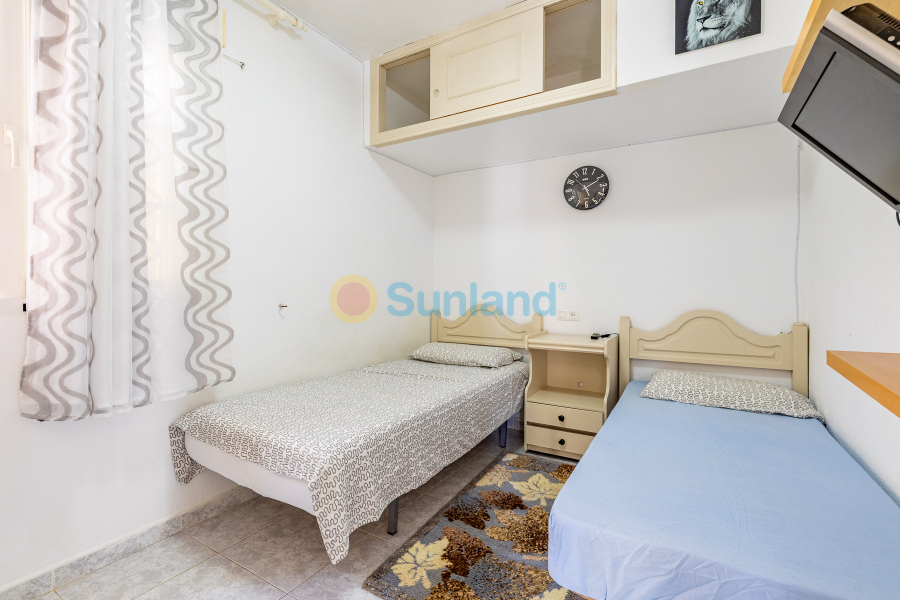 Segunda mano - Casa de Pueblo - Torrevieja - Torreta - florida