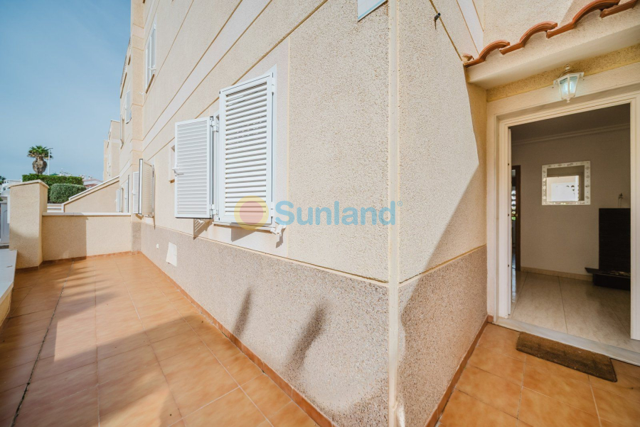 Resale - Apartamento - Orihuela Costa - Playa Flamenca