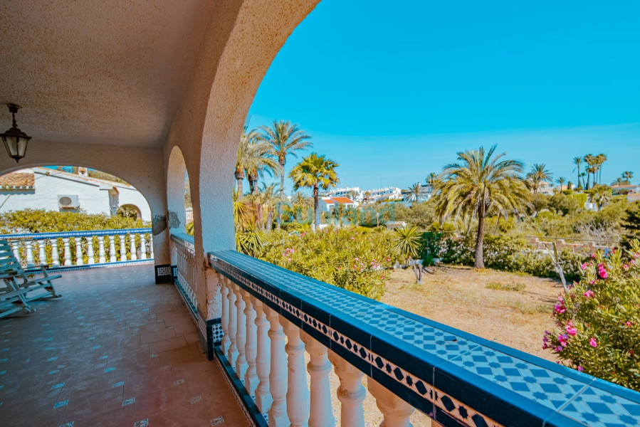 Resale - Villa - Orihuela Costa - Playa Flamenca
