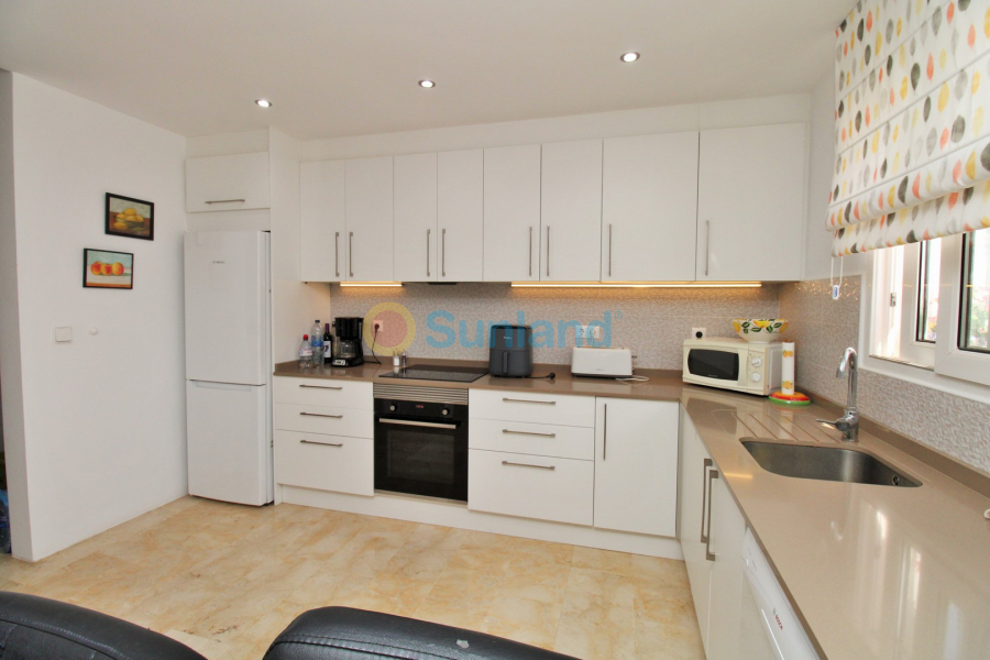 Använda fastigheter - Villa - Villamartin - Los Dolses