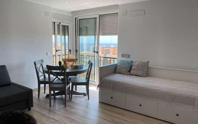 Apartamento - Alquiler a largo plazo - Campoamor - Campoamor