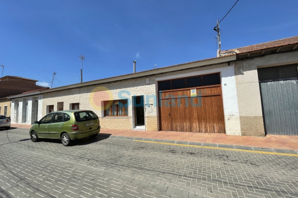 Använda fastigheter - Villa - Formentera de Segura